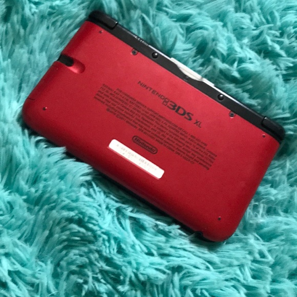 Nintendo 3DS XL - Picture 3 of 3